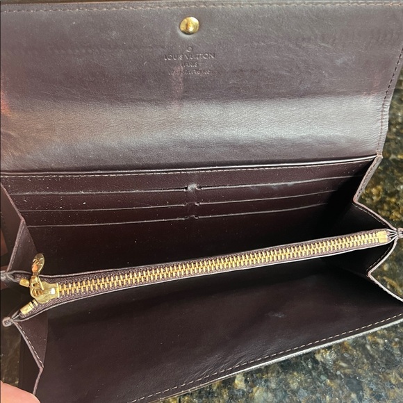 Louis Vuitton Louis Vuitton Vernis Wallet - Picture 8 of 17